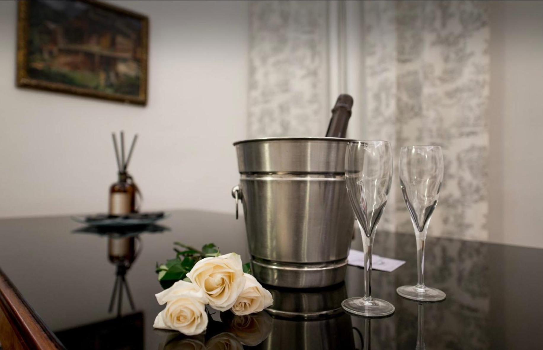 Vittoria Suite Roma Esterno foto