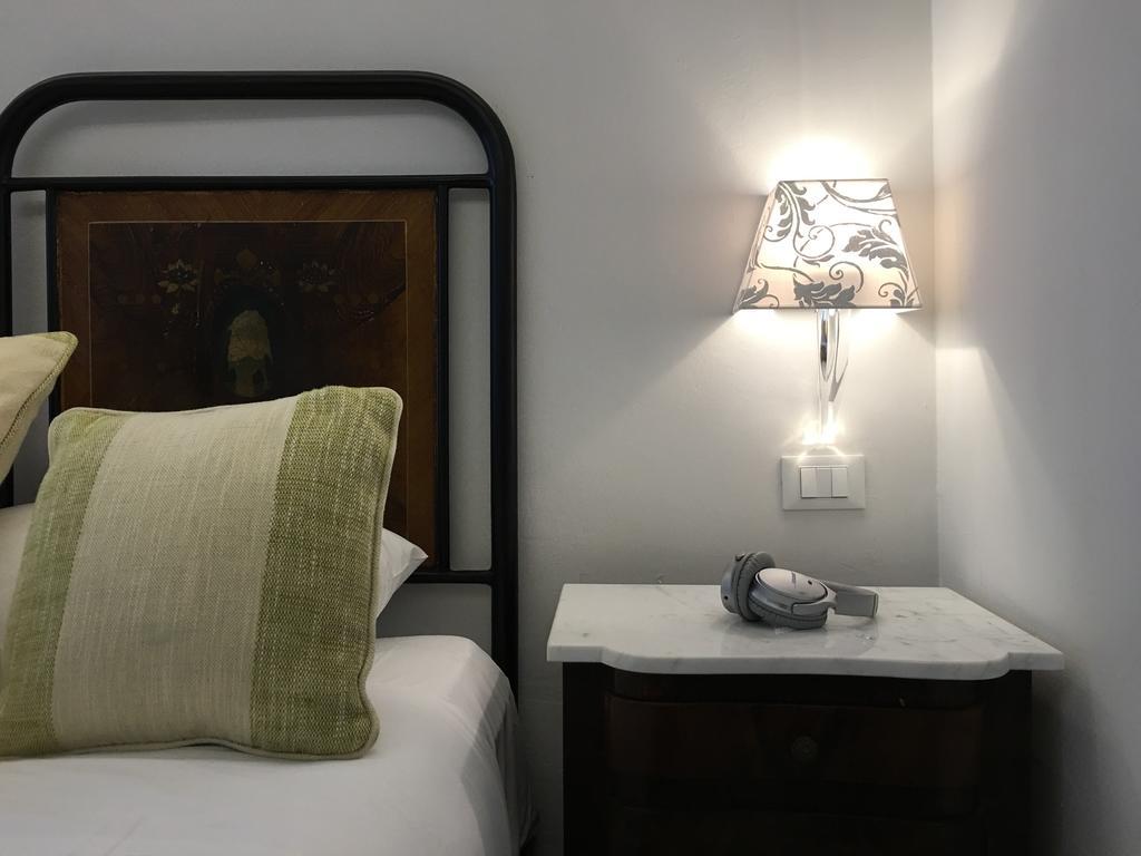 Vittoria Suite Roma Esterno foto